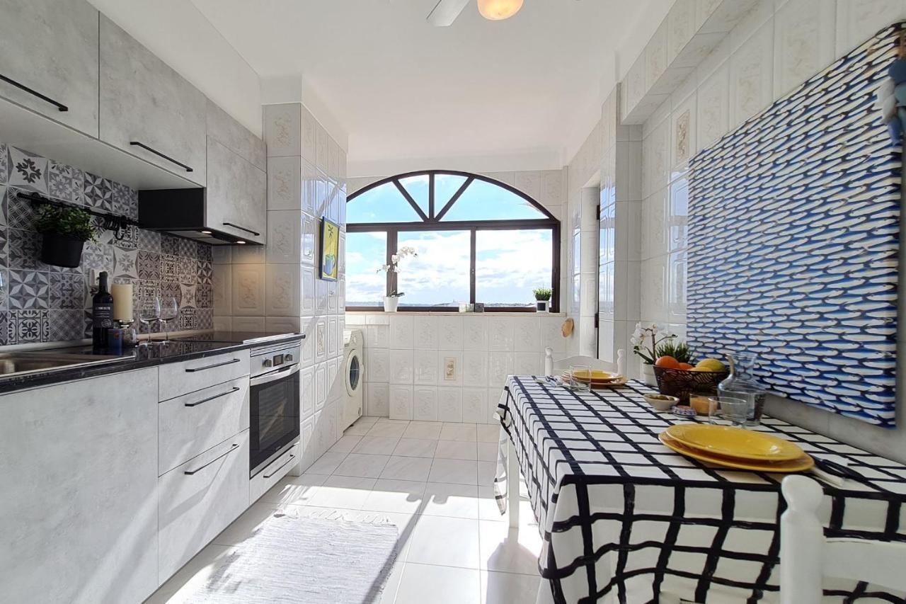 Sunny Apart W Balcony In Algarve By Lovelystay Ferragudo  Kültér fotó